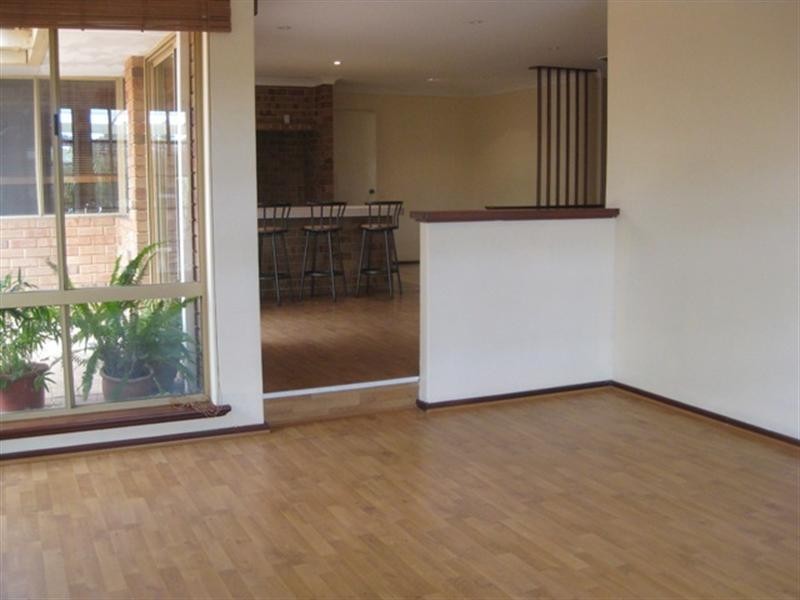 23 Bernley Drive, Viveash WA 6056