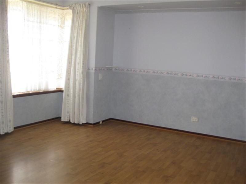 23 Bernley Drive, Viveash WA 6056