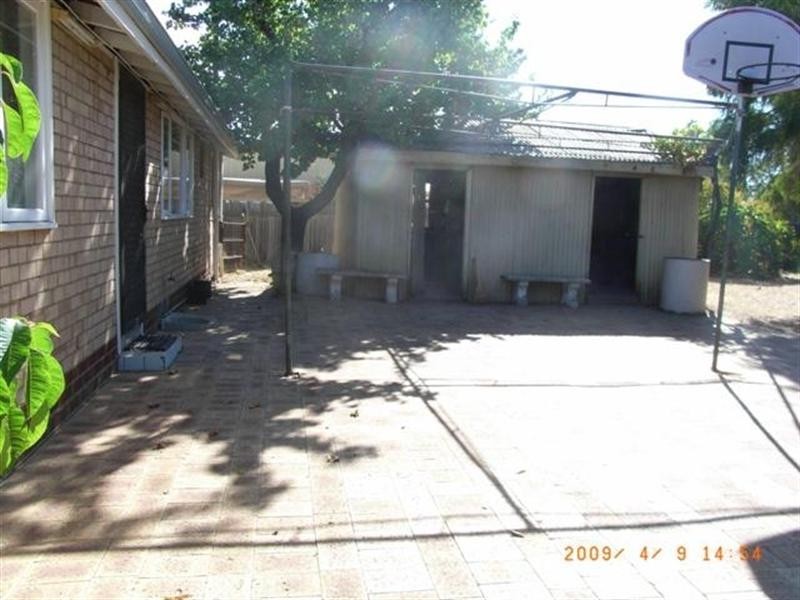 14 Railway Parade, Midland WA 6056