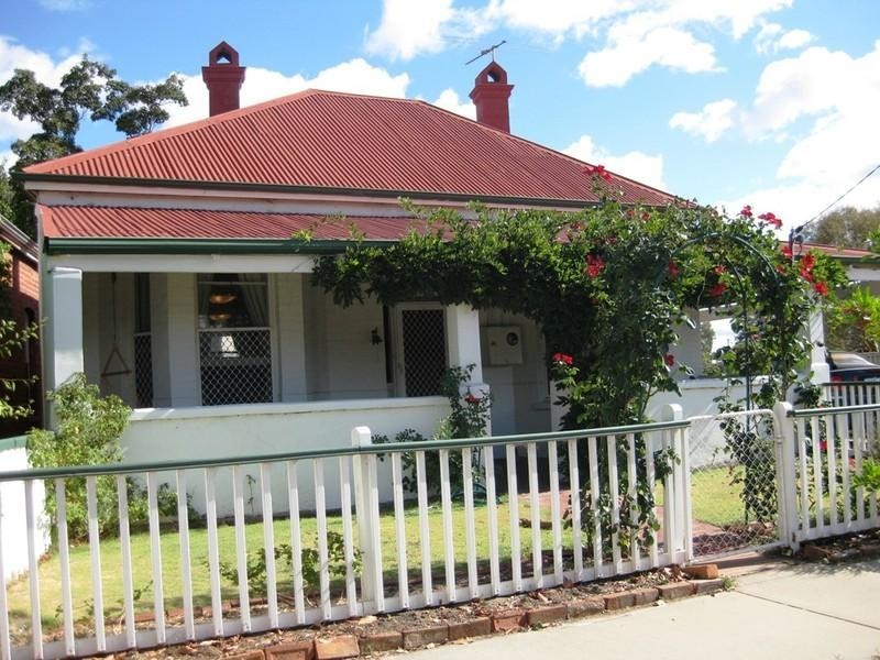 39 Byers Road, Midland WA 6056