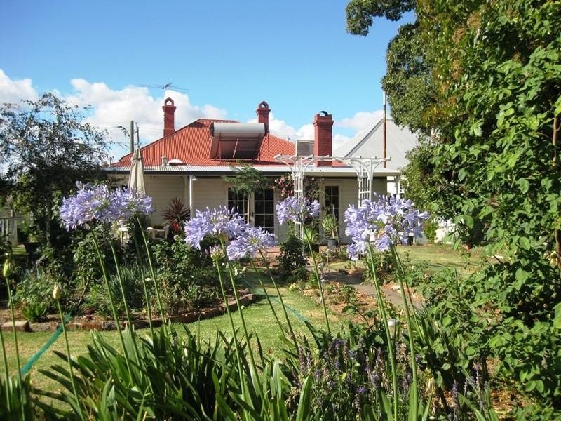 39 Byers Road, Midland WA 6056