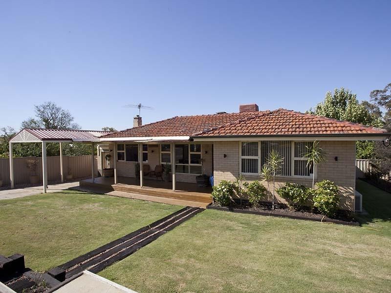 7 Cara Road, Greenmount WA 6056