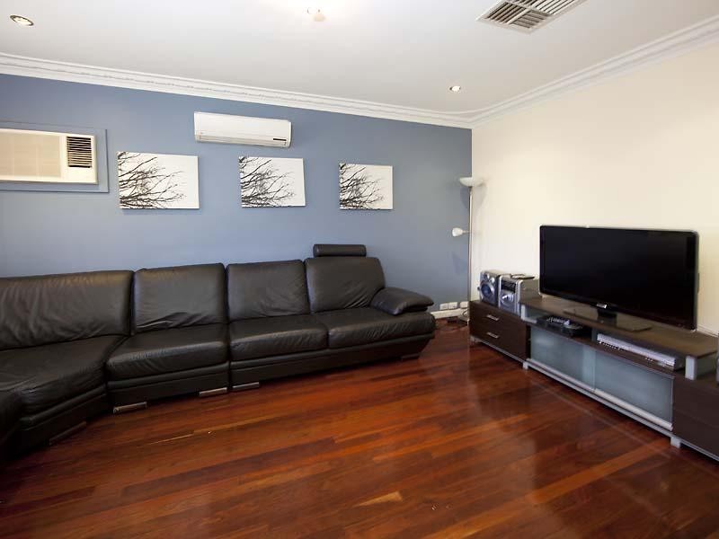 7 Cara Road, Greenmount WA 6056