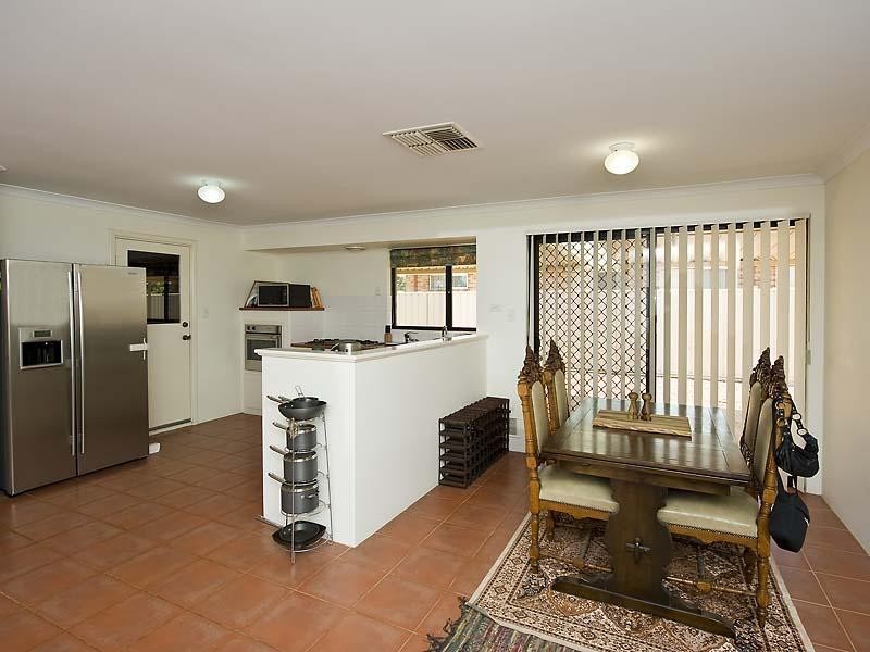 32 Weld Street, Swan View WA 6056