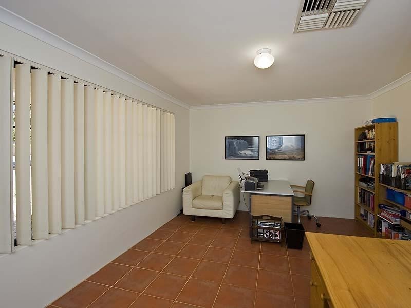 32 Weld Street, Swan View WA 6056