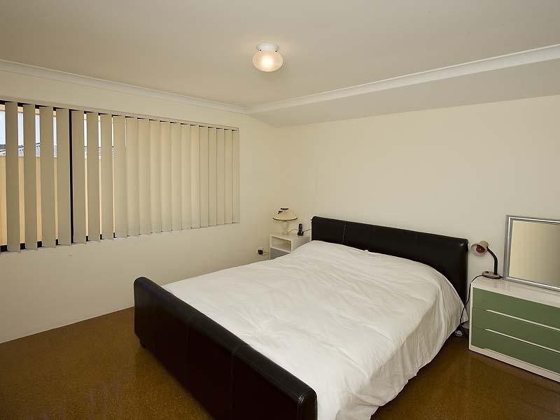 32 Weld Street, Swan View WA 6056