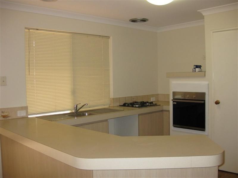 16 Britomart Grove, Stratton WA 6056