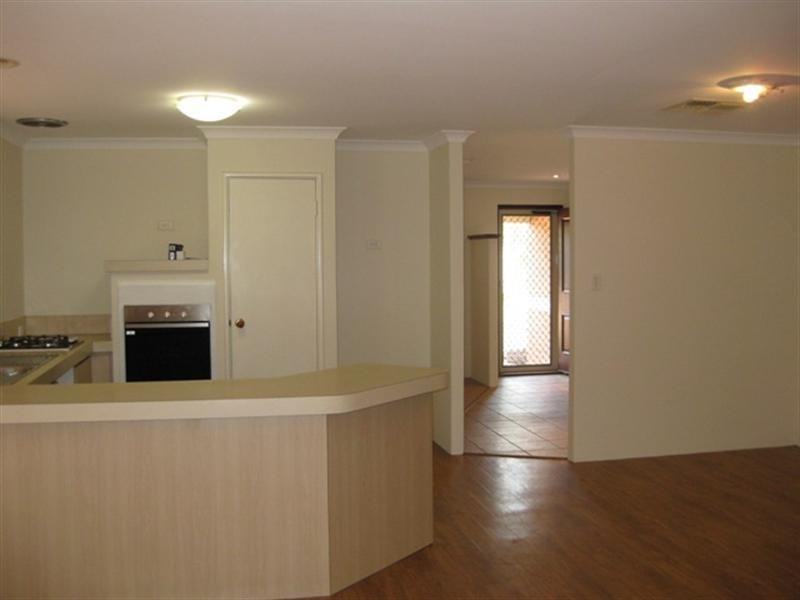 16 Britomart Grove, Stratton WA 6056