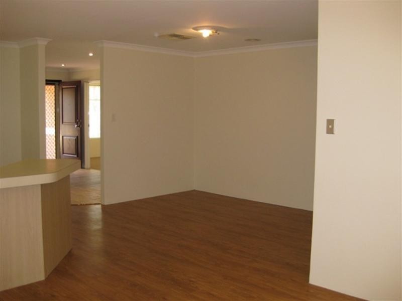16 Britomart Grove, Stratton WA 6056