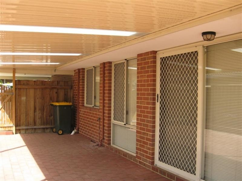 16 Britomart Grove, Stratton WA 6056