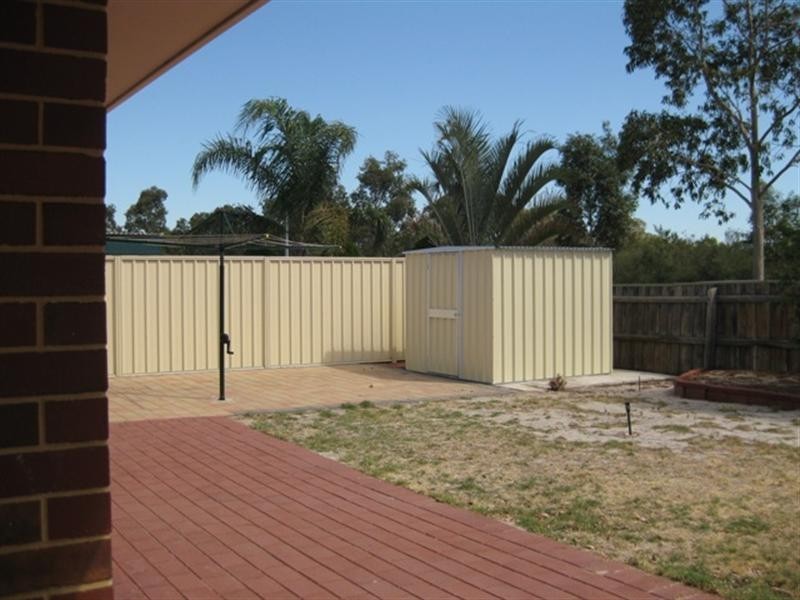 16 Britomart Grove, Stratton WA 6056