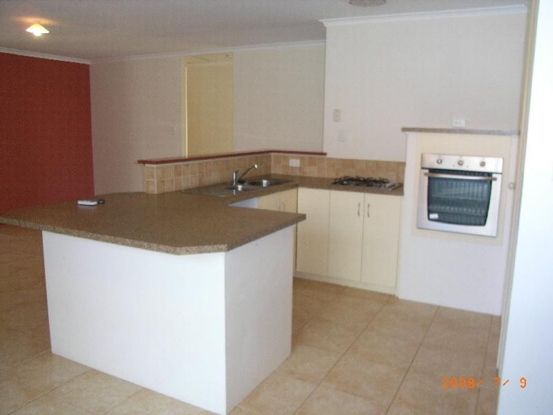 29 Grenache Crescent, Caversham WA 6055