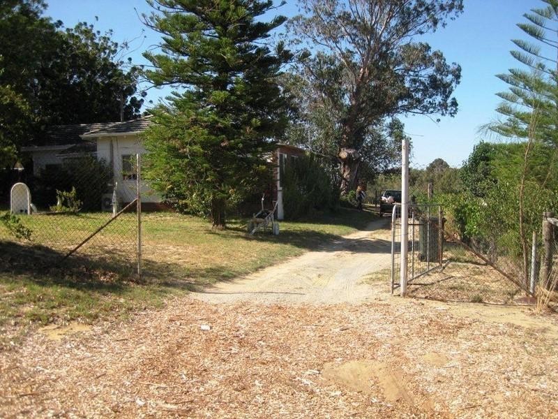 132 Loton Road, Millendon WA 6056