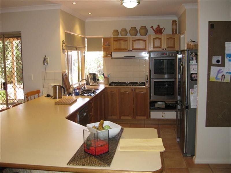 42 Riverdale Road, Helena Valley WA 6056