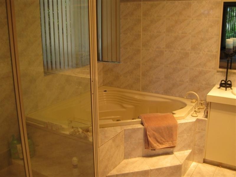 42 Riverdale Road, Helena Valley WA 6056