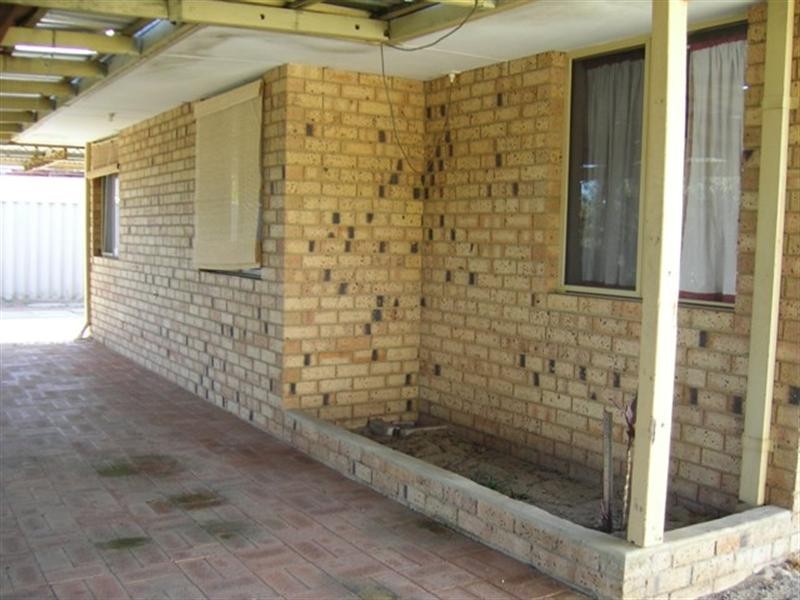 99 Ewart Street, Midland WA 6056
