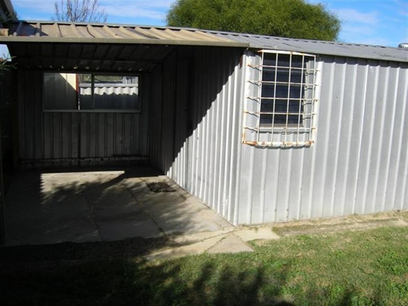 99 Ewart Street, Midland WA 6056