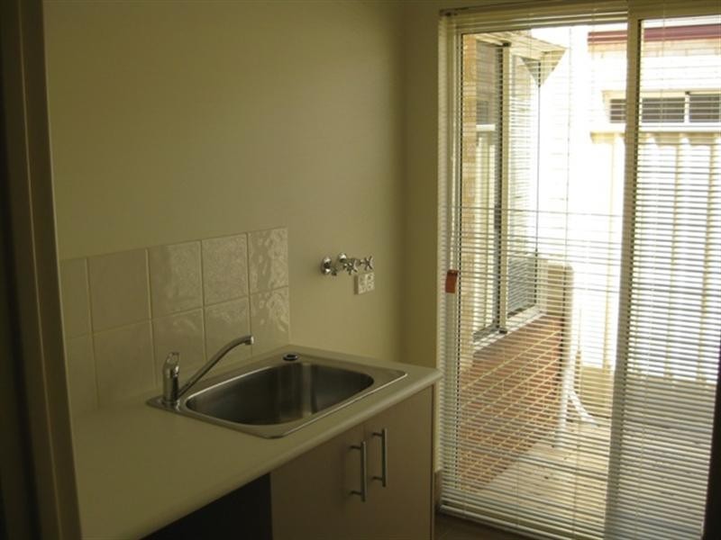 Unit 1, 33 Cope Street, Midland WA 6056