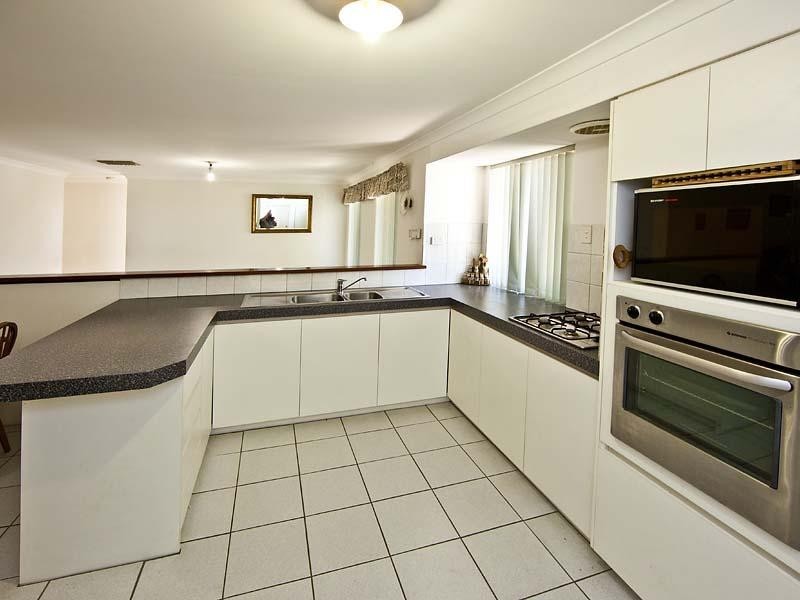 1 Stuart Street, Greenmount WA 6056