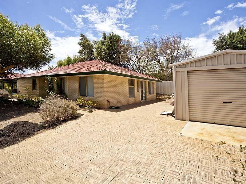 1 Stuart Street, Greenmount WA 6056