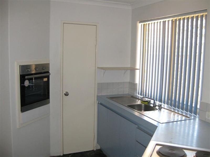 26 Burton Retreat, Stratton WA 6056