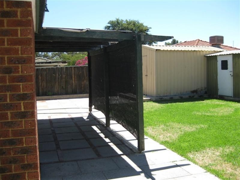 26 Burton Retreat, Stratton WA 6056