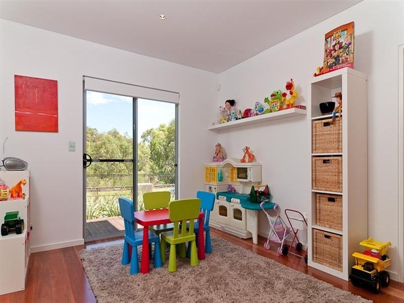 9 Centaur Circle, Woodbridge WA 6056