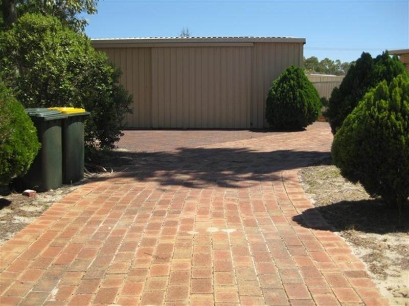 24 Kingston Place, Midland WA 6056