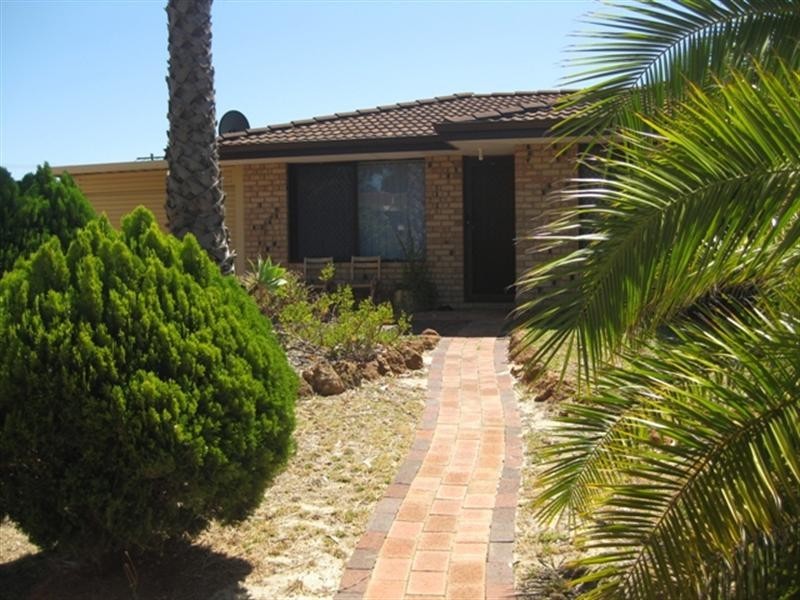 24 Kingston Place, Midland WA 6056