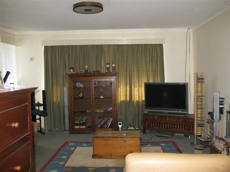 16 Bladon Way, Swan View WA 6056