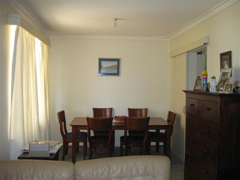 16 Bladon Way, Swan View WA 6056