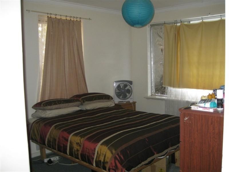 16 Bladon Way, Swan View WA 6056