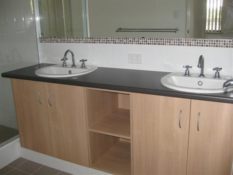 8 Laverstock Street, South Guildford WA 6055