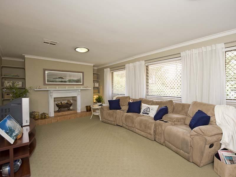 4 Mary Street, Hazelmere WA 6055