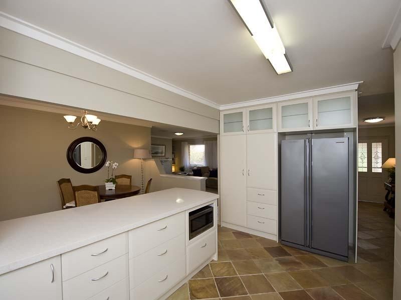 4 Mary Street, Hazelmere WA 6055