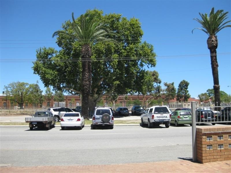 Unit 1, 64-66 Railway Parade, Midland WA 6056