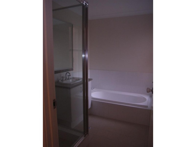 9C Charles East Street, Midland WA 6056