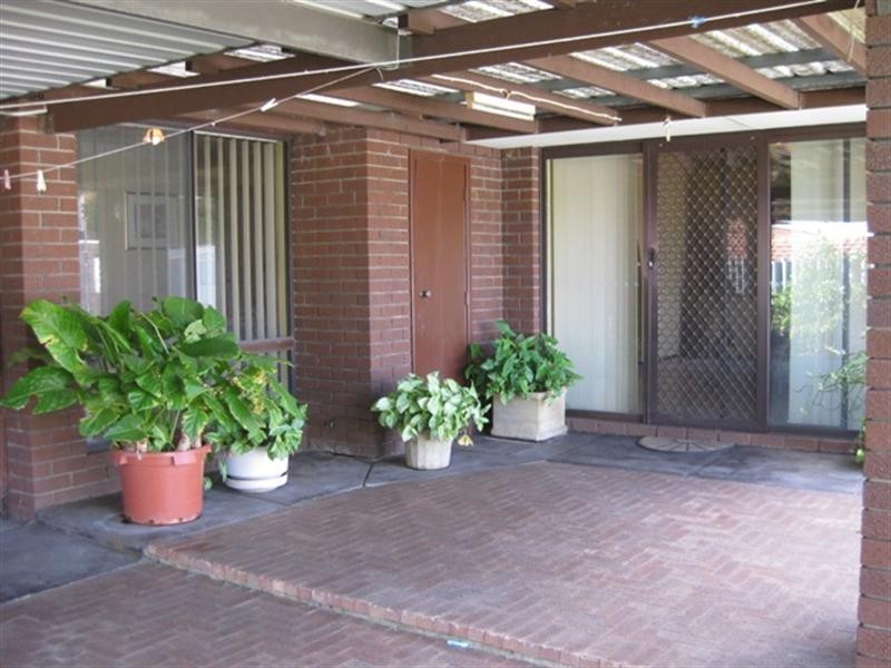 31 Ackmar Way, Swan View WA 6056