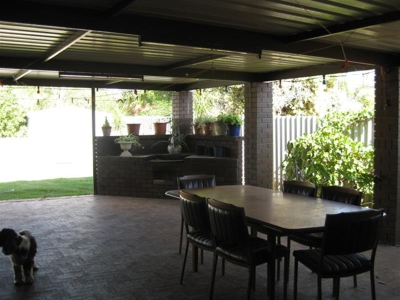31 Ackmar Way, Swan View WA 6056