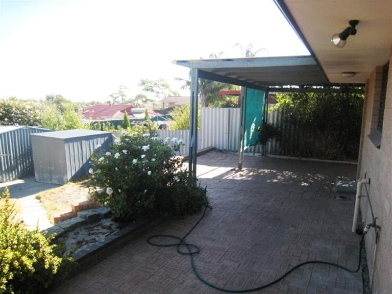 80 Blanchard Road, Swan View WA 6056