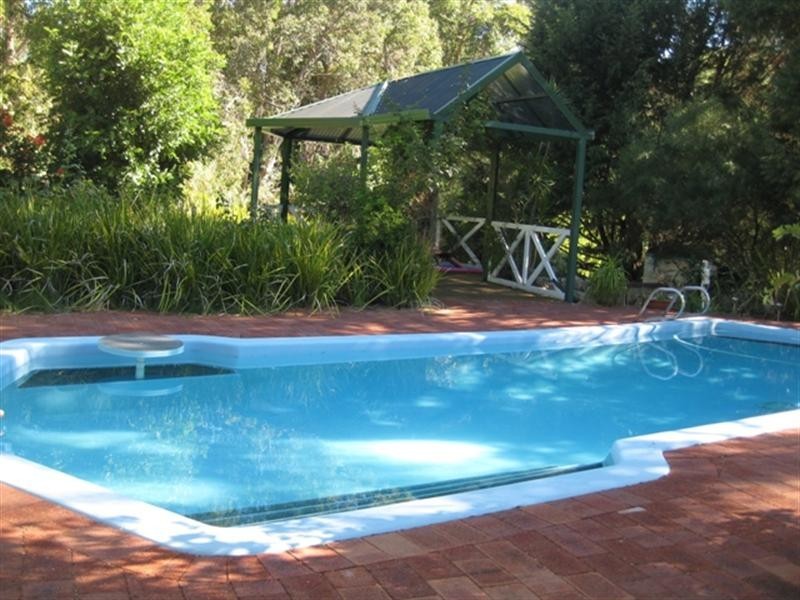 2 Fischer Road, Darlington WA 6070