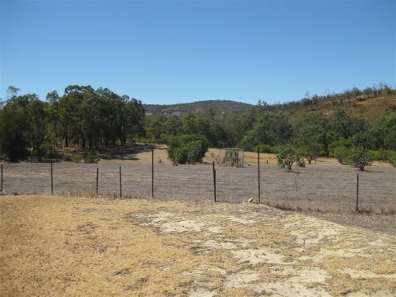 315 Fyfe Street, Helena Valley WA 6056