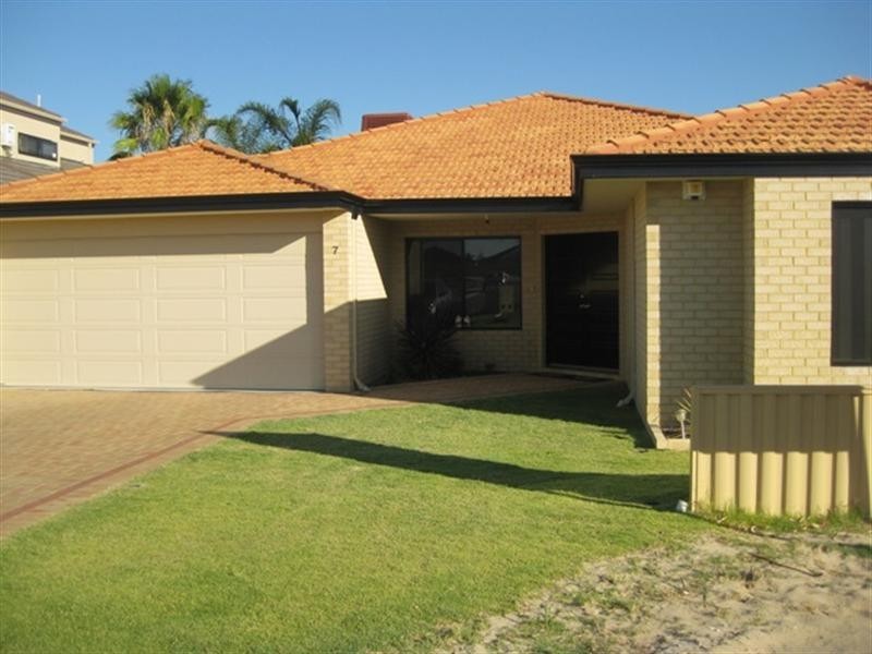 7 Januk Turn, South Guildford WA 6055