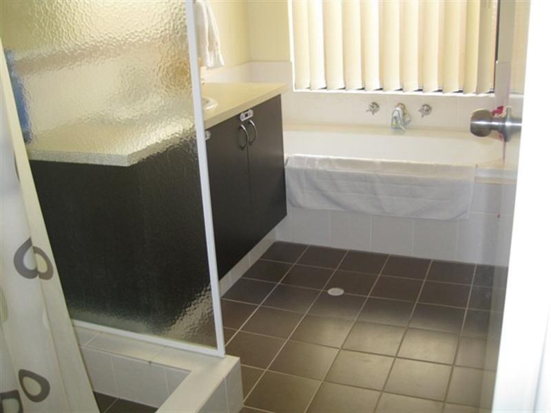 7 Januk Turn, South Guildford WA 6055