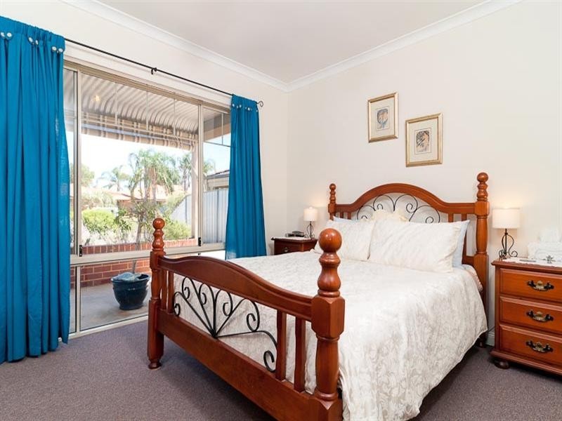 11 Kurrat Elbow, South Guildford WA 6055