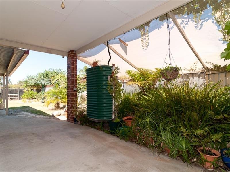 11 Kurrat Elbow, South Guildford WA 6055