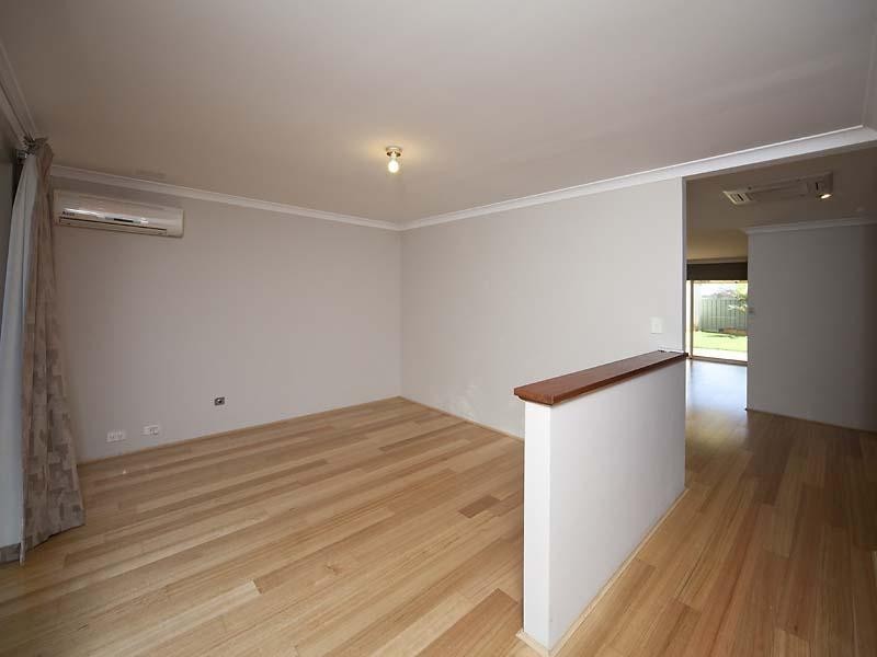 16 Pyrenees Court, Caversham WA 6055