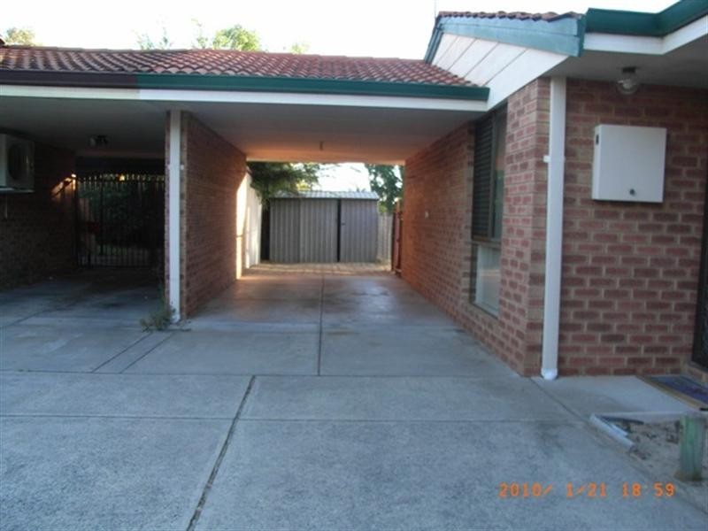 220A Blackadder Road, Swan View WA 6056