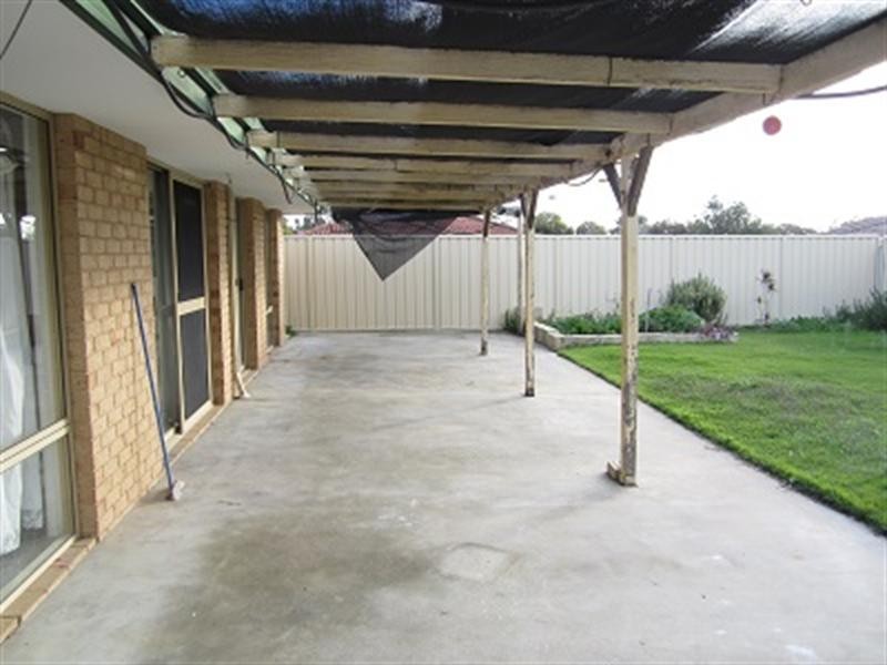 35 Lewis Jones Cross, Stratton WA 6056