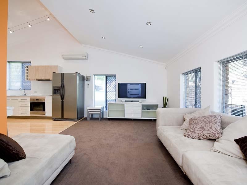 1, 31 Waterloo Street, Joondanna WA 6060